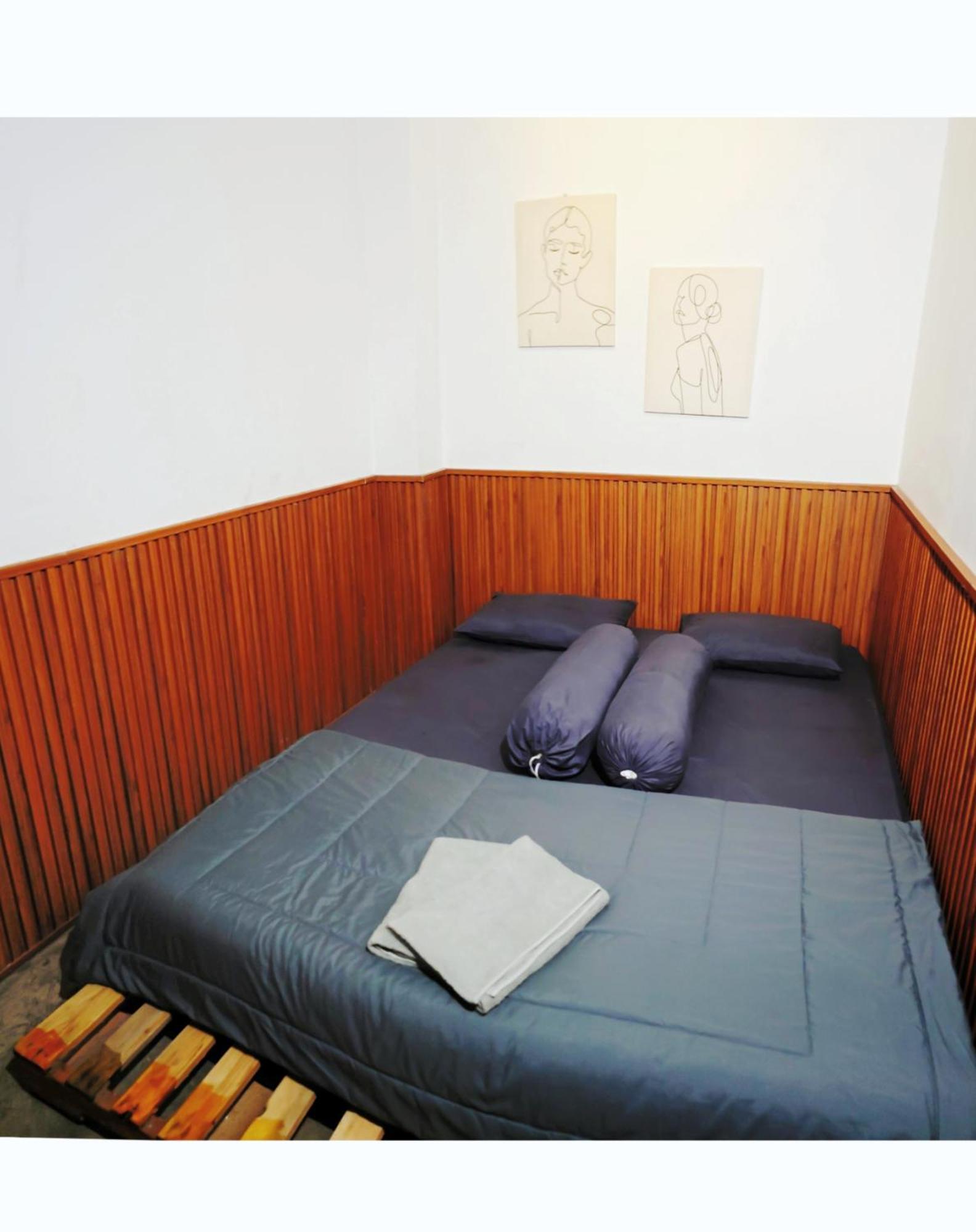 Cilacap Guest House Exteriör bild